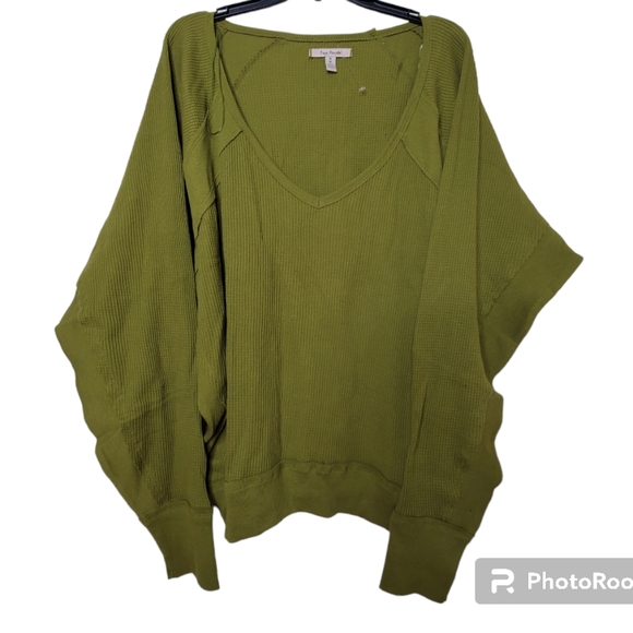 Free People SANTA CLARA THERMAL green v neck - Picture 3 of 5